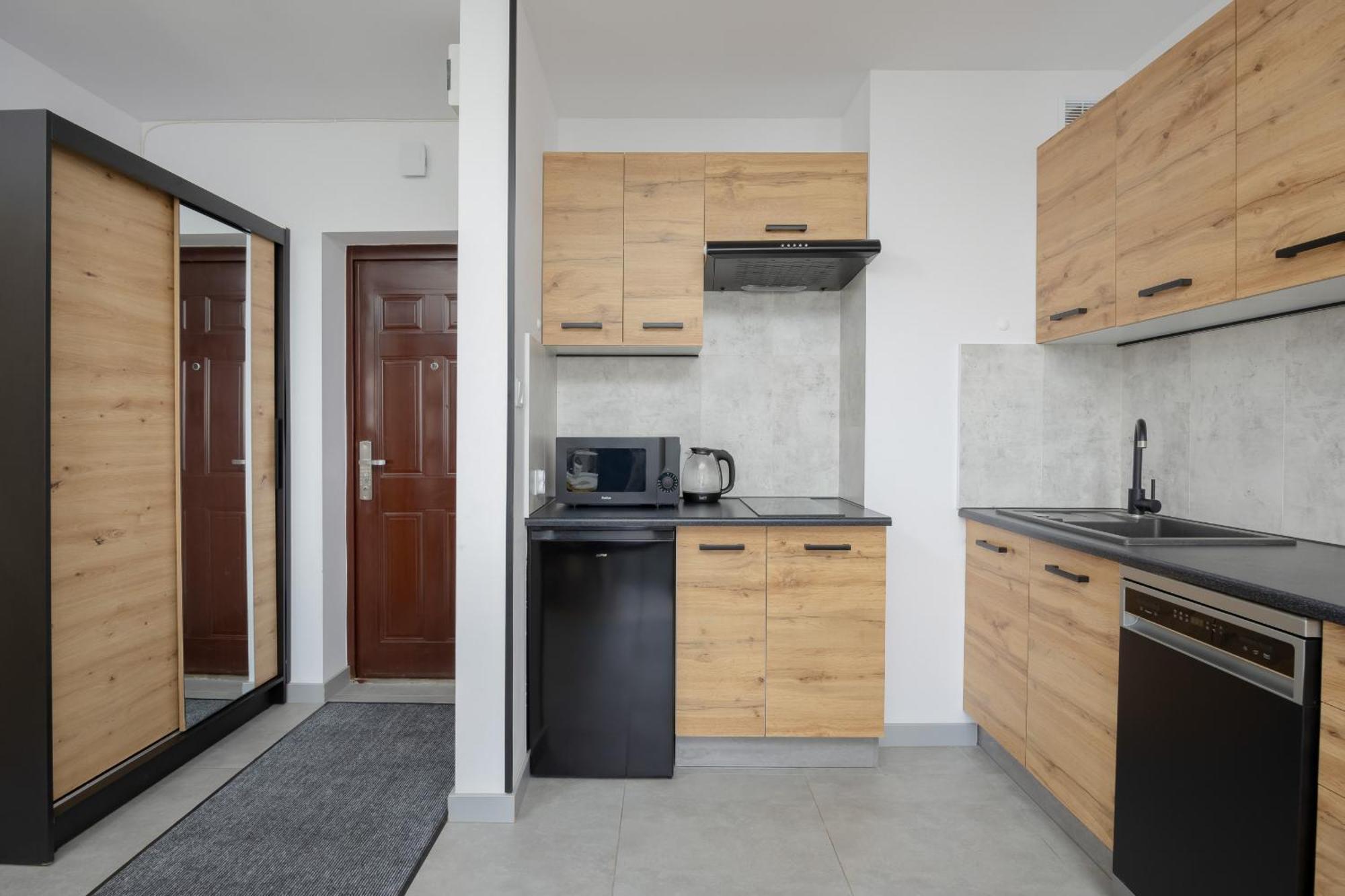 Comfortable One-bedroom Mokotow By Renters Apartment